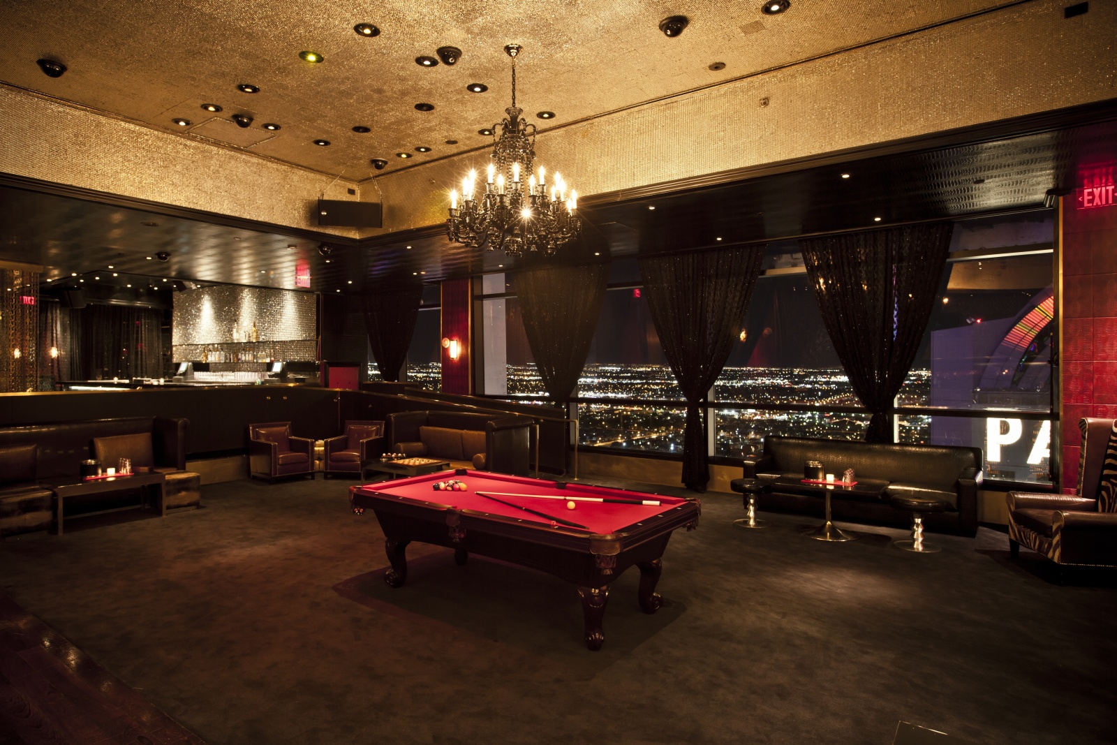 Palms Place Hotel and Spa Crib Suite Or Barbie Suite?